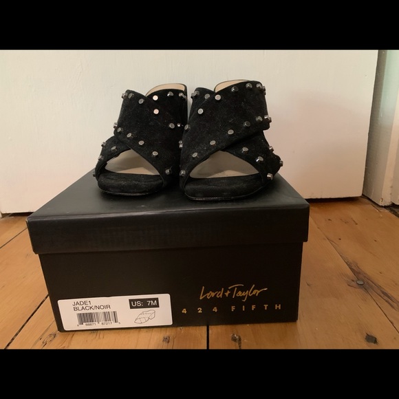 424 Fifth Jade1 black suede mules silver studs sz7 - Picture 5 of 5